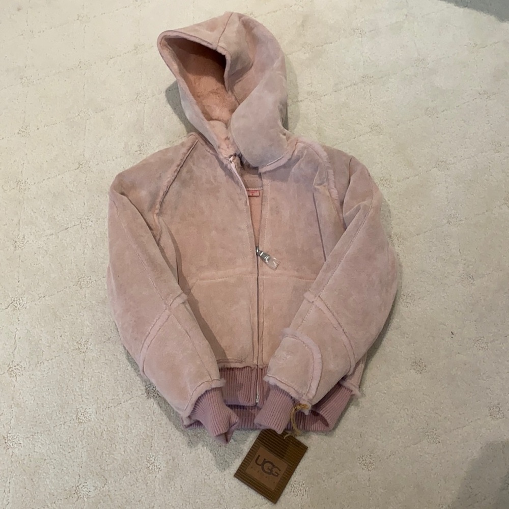Kids / Girls Ugg pink zip up jacket